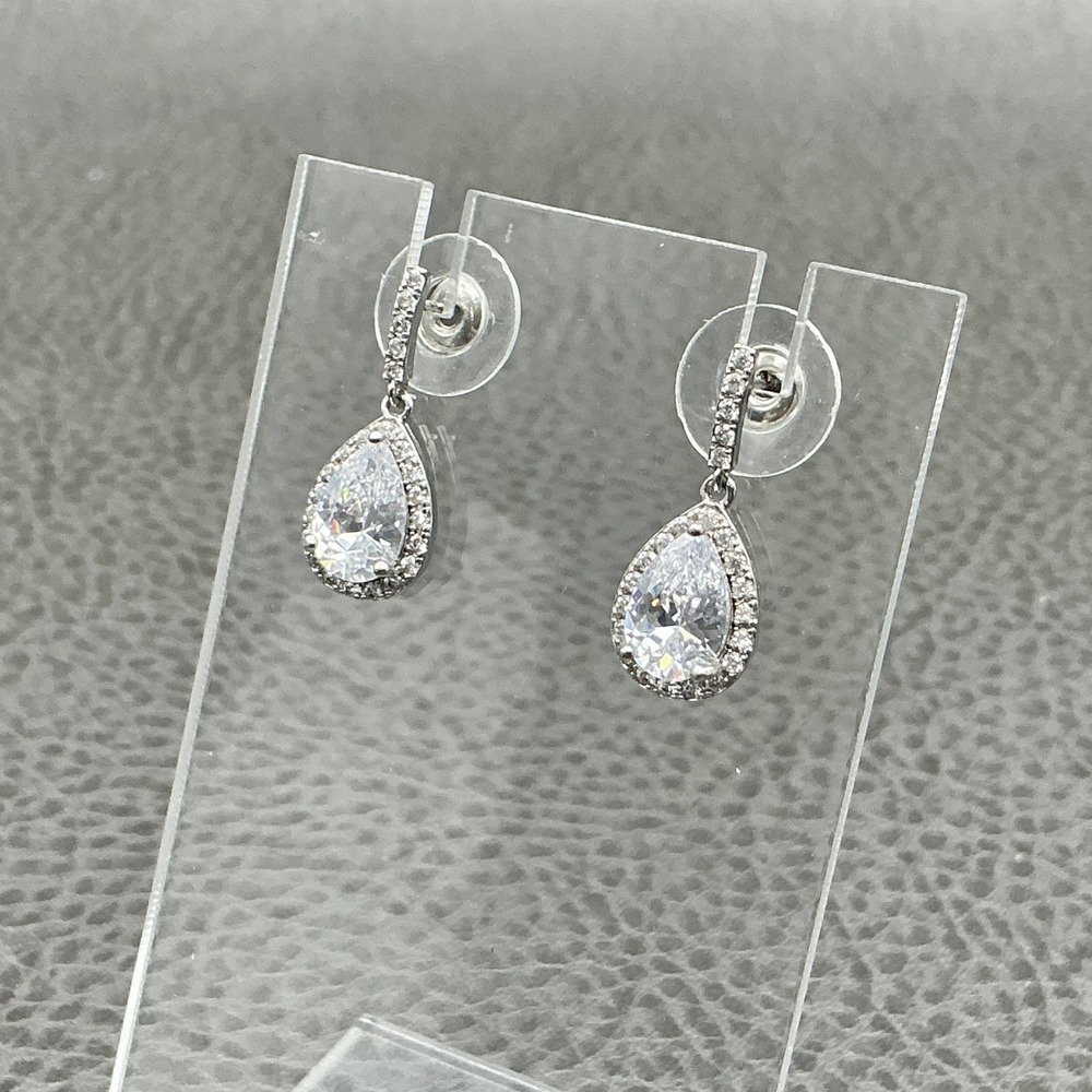 Earrings‎ Silver Tone Rhinestone Dangle Drop Womens Teardrop 1 Inch Jewelry
